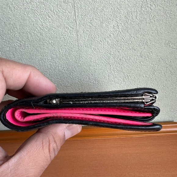 CHANEL wallet with coin compartment - Picture 8 of 12